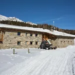Lavarets D'hotes Ayas