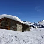 Ξενοδοχείο Lavarets D'hotes