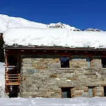 Lavarets D'hotes Hotel