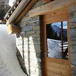 Lavarets D'hotes Ayas