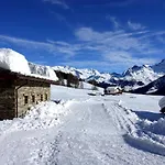 Lavarets D'hotes 3*