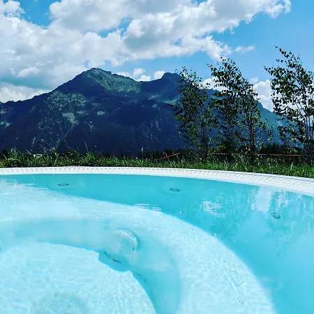 Lavarets D'hotes Hotel 3*