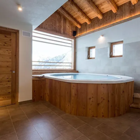 Hotell Lavarets D'hotes 3*