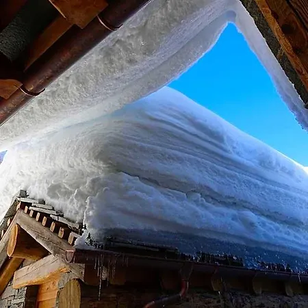 Lavarets D'hotes Hotel