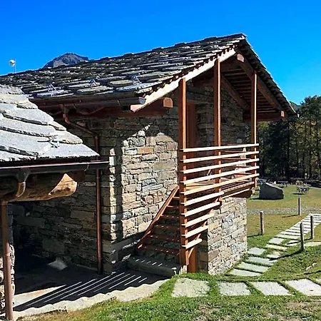 Lavarets D'hotes Hotel Ayas