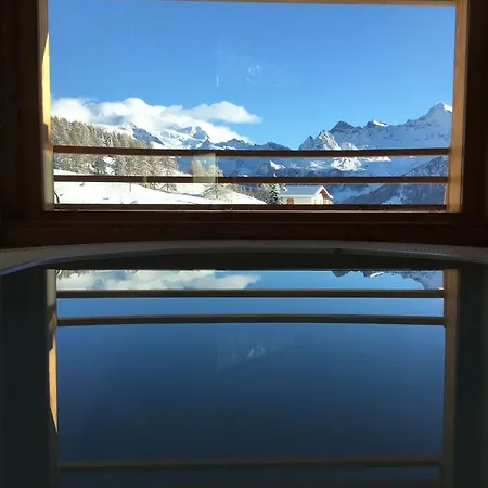 ホテル Lavarets D'hotes