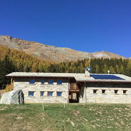 Lavarets D'hotes Hotel Ayas