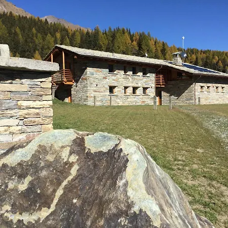 ホテル Lavarets D'hotes
