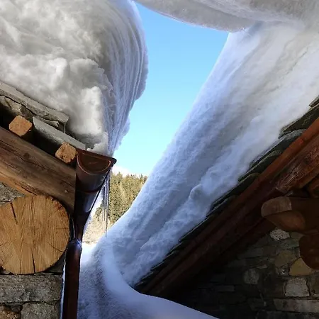 Lavarets D'hotes Ayas