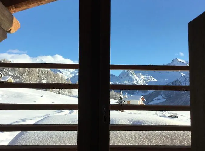 Lavarets D'hotes Hotel Ayas