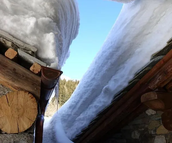 Lavarets D'hotes Ayas